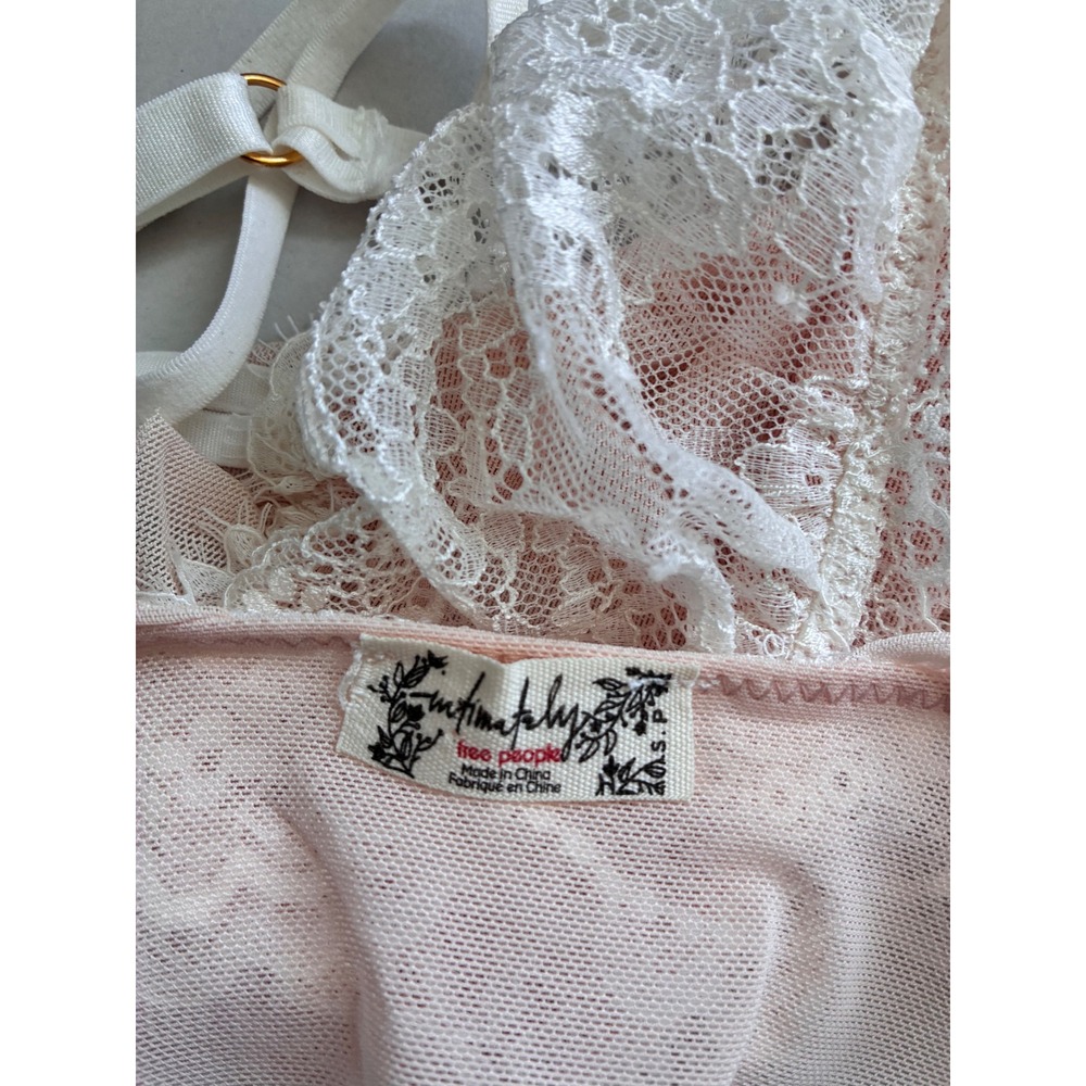 Intimately Free People Pink White Lace Ruffle Bralette Size S - Picture 5 of 5